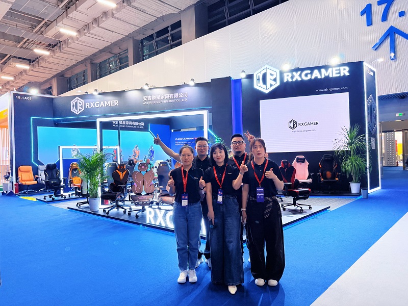 Anji Ruixing Furniture Co., Ltd. expune cu succes la cel de-al 57-lea târg internațional de mobilier din China (Guangzhou)